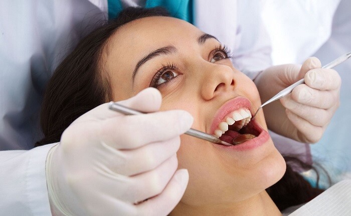 How To Stop Teeth And Gum Problems In Their Tracks: Advice From Pro Dentists In Edgbaston, Birmingham